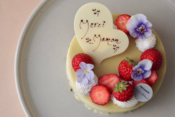 母の日限定ケーキとクッキー缶のご予約開始について