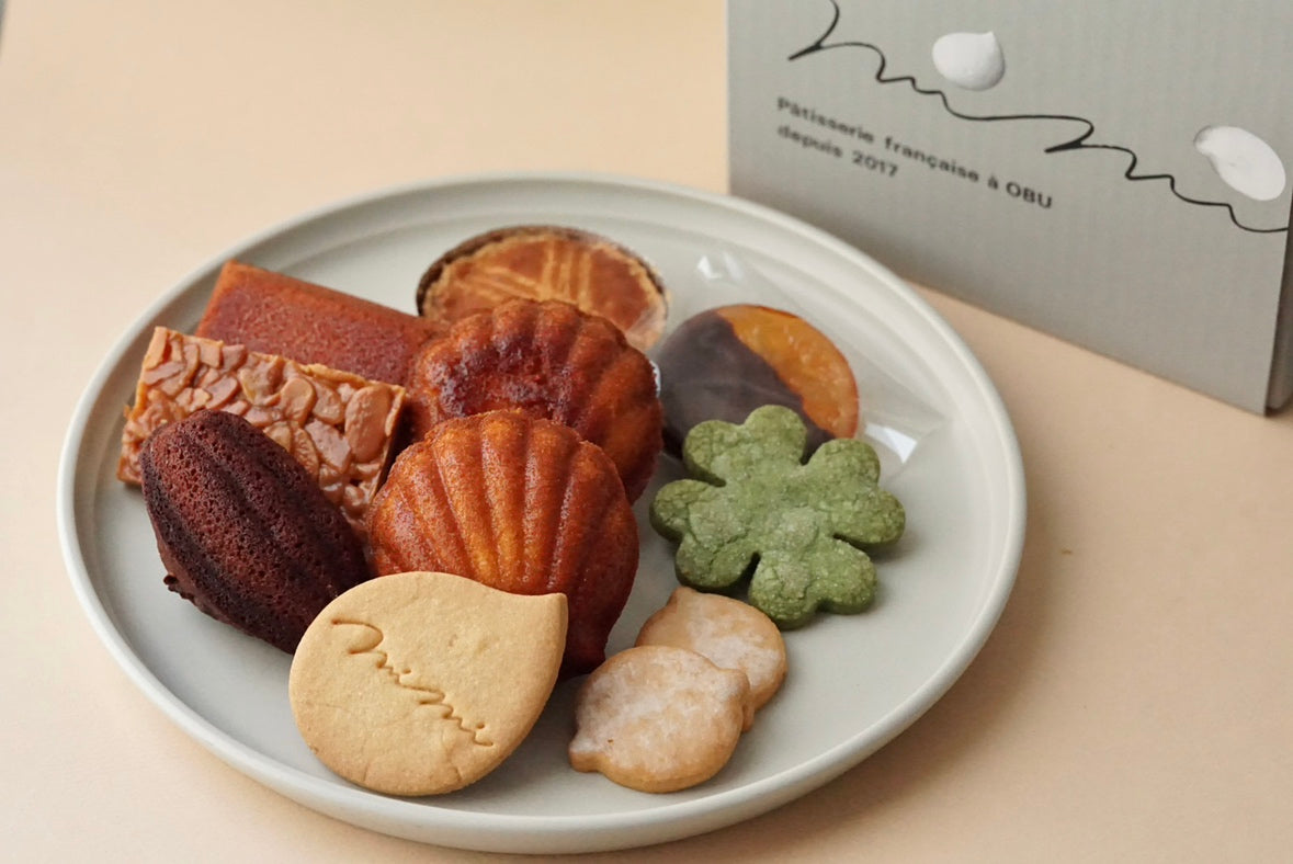 【ホワイトデー/3月8日以降配送商品】10種の定番焼き菓子BOX